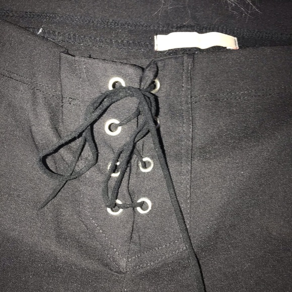 💝Forever 21 lace front pants Size L💝 - Picture 3 of 3